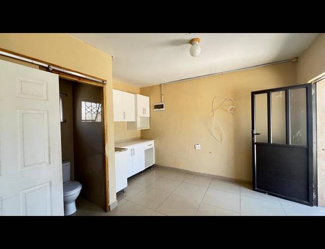 1 BEDROOM PROPERTY TO RENT IN SAVANNA PARK